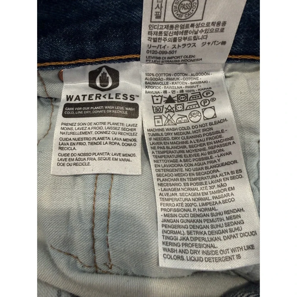 Levis 501 Original Fit Mens Jeans 33x32 Medium Wash Blue Button Fly Straight Leg